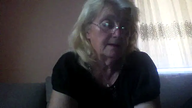 Snapshot of AmyLove353 chatting on 2, 7, 2026 AmyLove353 online show from 2, 7, 2026