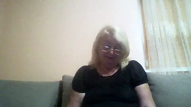 Snapshot of AmyLove353 chatting on 19, 7, 2026 AmyLove353 online show from 19, 7, 2026