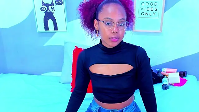 VIOLETA-28 online show from 15, 12, 2025