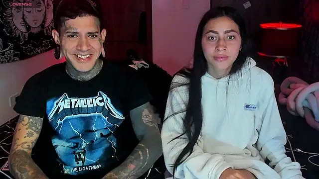 Snapshot of cleoo_jhonny chatting on 16, 11, 2025 cleoo jhonny online show from 16, 11, 2025