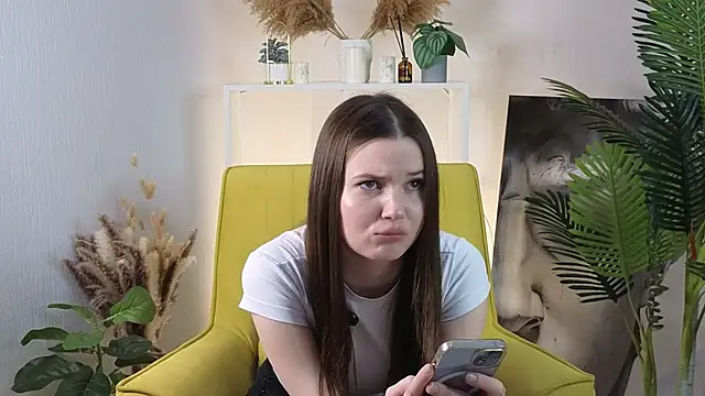 Snapshot of LonnaSkar chatting on 21, 10, 2025 LonnaSkar online show from 21, 10, 2025