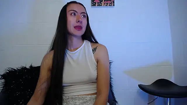 Snapshot of _IR1S_ chatting on 1, 12, 2025 IR1S online show from 1, 12, 2025