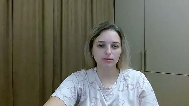 ElisSky301 online show from 13, 11, 2025