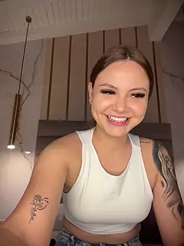 Snapshot of Beella1_ chatting on 12, 11, 2025 Beella1 online show from 12, 11, 2025