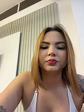 Snapshot of Beella1_ chatting on 31, 5, 2026 Beella1 online show from 31, 5, 2026