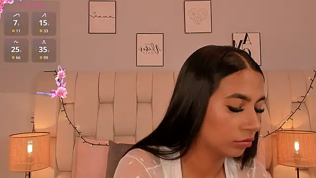 ameliebelle  online show from 21, 11, 2025