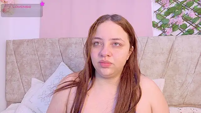 Karina Wong online show from 12, 11, 2025