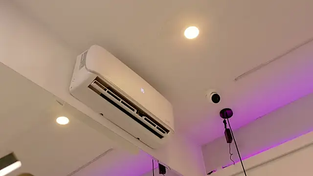 Emily Baby20 online show from 21, 4, 2026