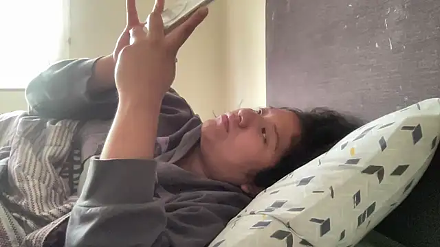 Snapshot of Kmiii21 chatting on 7, 11, 2025 Kmiii21 online show from 7, 11, 2025