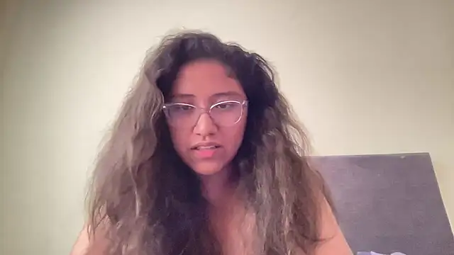 Snapshot of Kmiii21 chatting on 11, 11, 2025 Kmiii21 online show from 11, 11, 2025