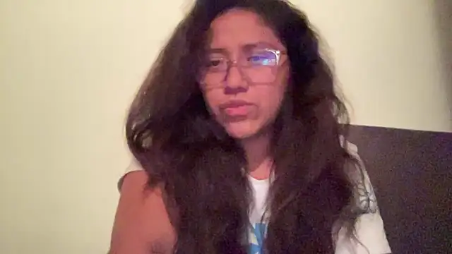 Snapshot of Kmiii21 chatting on 29, 11, 2025 Kmiii21 online show from 29, 11, 2025