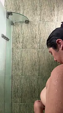 Snapshot of Kmiii21 chatting on 2, 12, 2025 Kmiii21 online show from 2, 12, 2025