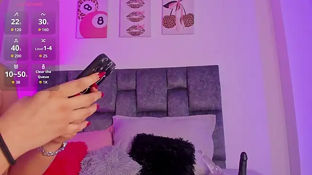 Snapshot of kittymonroe1 chatting on 14, 1, 2026 kittymonroe1 online show from 14, 1, 2026