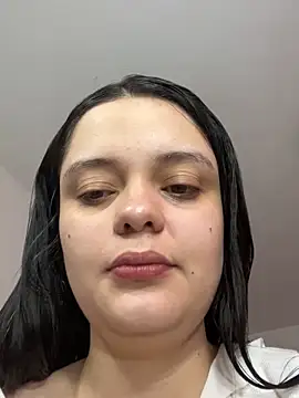 Snapshot of Selena_Roa chatting on 26, 10, 2025 Selena Roa online show from 26, 10, 2025