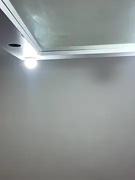 Snapshot of Selena_Roa chatting on 9, 11, 2025 Selena Roa online show from 9, 11, 2025