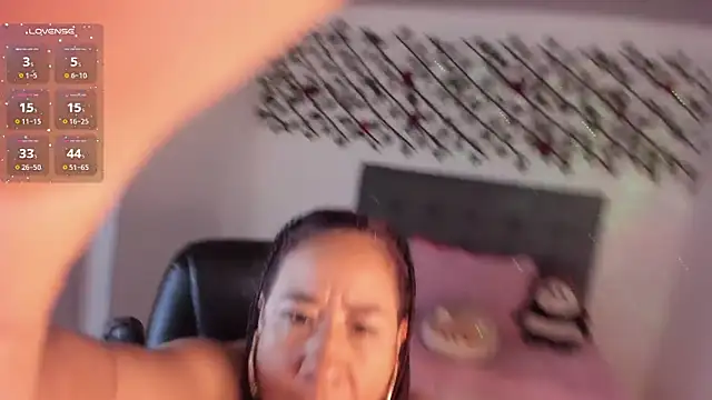 Snapshot of Karly_Closson chatting on 2, 12, 2025 Karly Closson online show from 2, 12, 2025