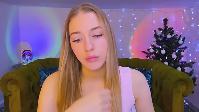 sassy cutie online show from 15, 12, 2025