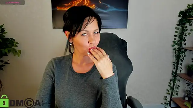 Sara Devills online show from 1, 4, 2026