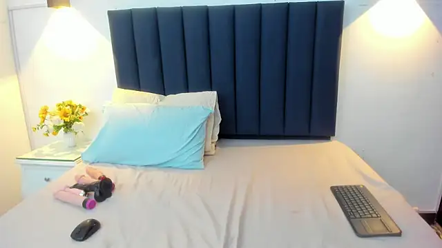 Angyrios online show from 2, 4, 2026