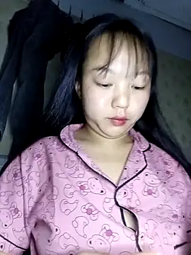 Quynhsumon online show from 12, 2, 2026