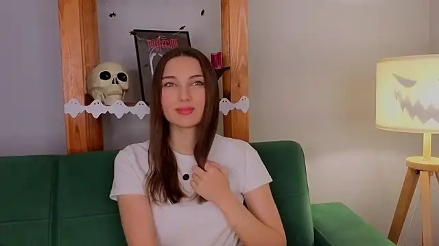 KateCahee online show from 31, 10, 2025