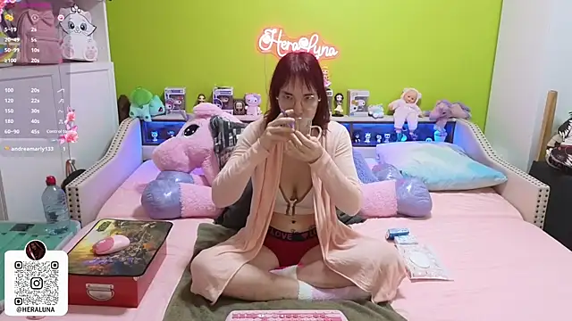 Snapshot of _HeraLuna_ chatting on 9, 1, 2026 HeraLuna online show from 9, 1, 2026