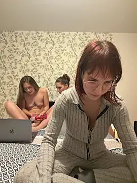 Snapshot of _HeraLuna_ chatting on 9, 2, 2026 HeraLuna online show from 9, 2, 2026