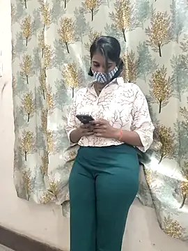 Snapshot of Rinki_hoty chatting on 3, 11, 2025 Rinki hoty online show from 3, 11, 2025