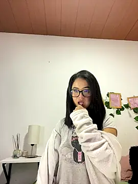 Evelinmiller97 online show from 4, 12, 2025