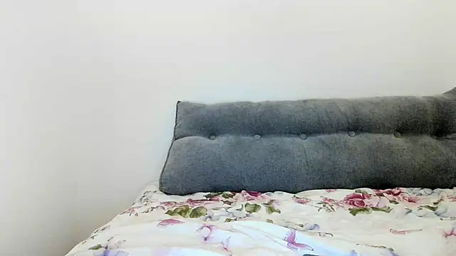 Snapshot of Blueskynicci chatting on 27, 11, 2025 Blueskynicci online show from 27, 11, 2025