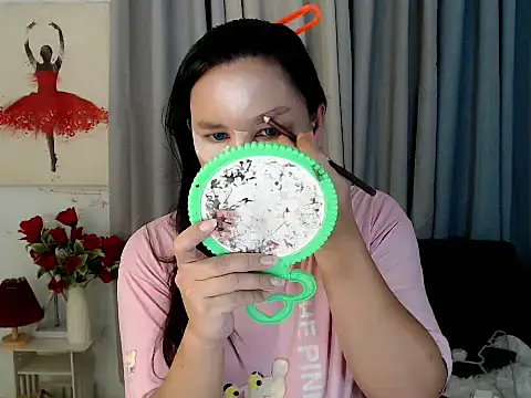 Snapshot of KeraMitenaa chatting on 13, 11, 2025 KeraMitenaa online show from 13, 11, 2025