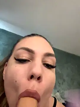 KittenKarlla online show from 25, 10, 2025