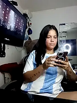 Snapshot of tattyHot95 chatting on 29, 4, 2026 tattyHot95 online show from 29, 4, 2026