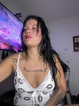 Snapshot of tattyHot95 chatting on 11, 5, 2026 tattyHot95 online show from 11, 5, 2026