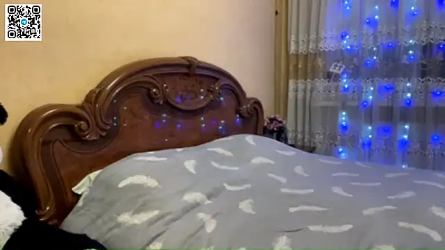 Snapshot of Galatea_2025 chatting on 4, 12, 2025 Galatea 2025 online show from 4, 12, 2025