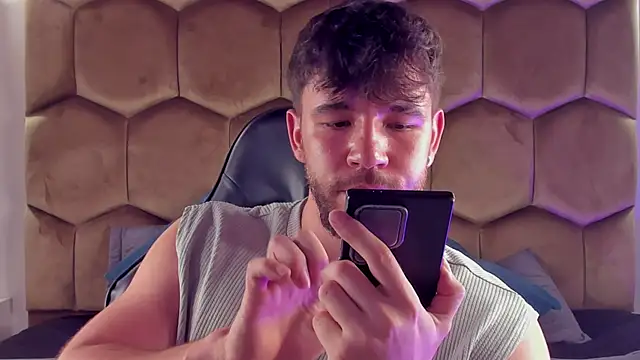 JACKSON STIFLER online show from 23, 7, 2026