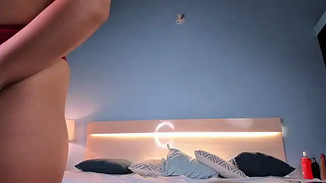 Snapshot of Aurora19 chatting on 26, 11, 2025 Aurora19 online show from 26, 11, 2025