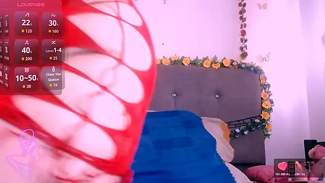 Snapshot of Soraya_hott chatting on 4, 11, 2025 Soraya hott online show from 4, 11, 2025