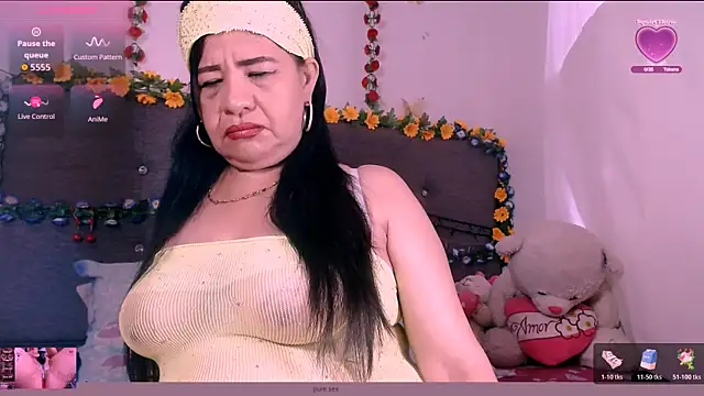 Soraya hott online show from 7, 2, 2026