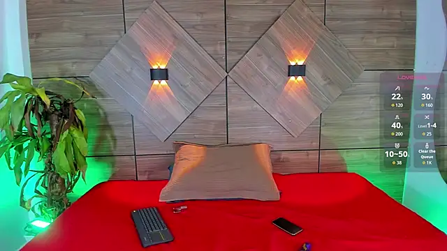 Snapshot of RosseDeAmore chatting on 23, 11, 2025 RosseDeAmore online show from 23, 11, 2025