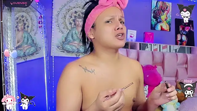 Snapshot of Zulema_Zahirx chatting on 28, 10, 2025 Zulema Zahirx online show from 28, 10, 2025