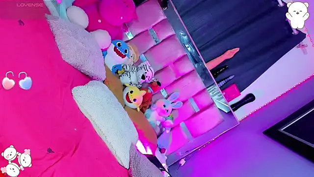 Snapshot of Zulema_Zahirx chatting on 28, 11, 2025 Zulema Zahirx online show from 28, 11, 2025