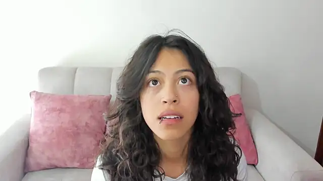 emily jonessxx online show from 29, 10, 2025