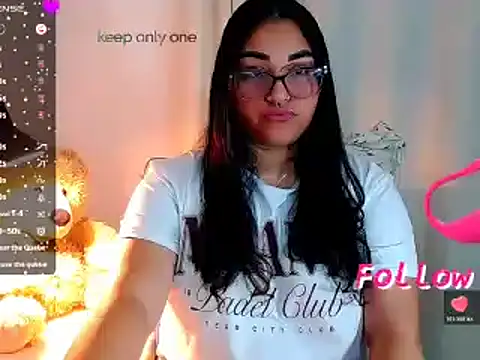 Snapshot of mira_cherry02 chatting on 3, 2, 2026 mira cherry02 online show from 3, 2, 2026