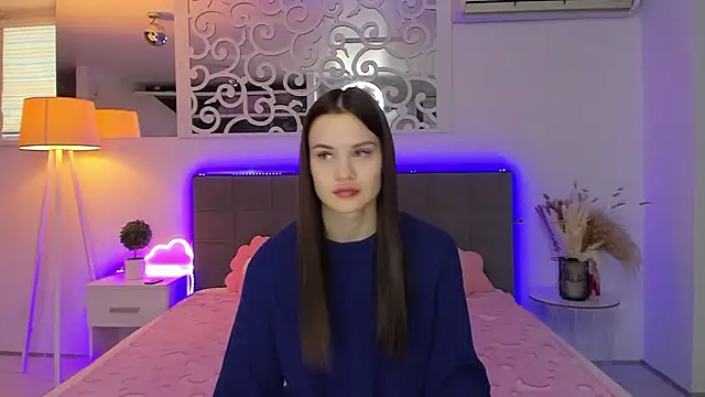 LuisaClover online show from 13, 1, 2026