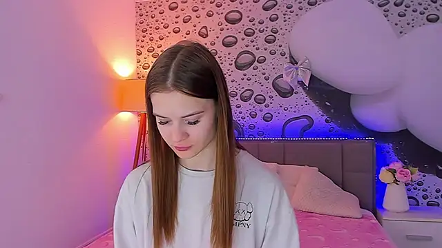 LuisaClover online show from 31, 5, 2026