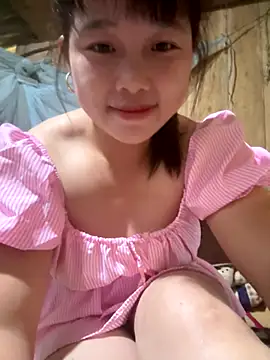 Snapshot of love_pusy09 chatting on 1, 12, 2025 love pusy09 online show from 1, 12, 2025