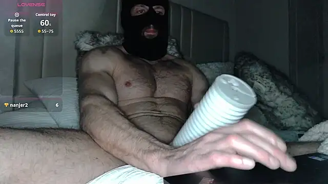 Snapshot of Masked_Bull38_Uk chatting on 26, 3, 2026 Masked Bull38 Uk online show from 26, 3, 2026