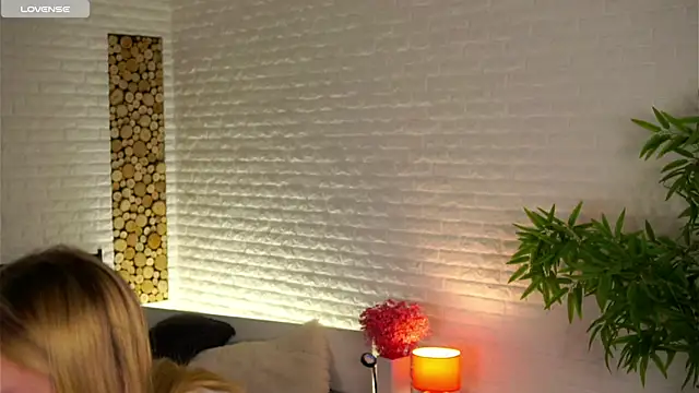 ElissaGlod online show from 1, 12, 2025