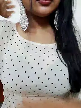 Snapshot of PORI-MONI2025 chatting on 13, 11, 2025 PORI-MONI2025 online show from 13, 11, 2025